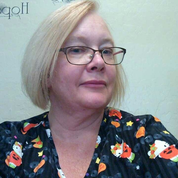 Meet your Posher, Jackie - Picture 1 of 1